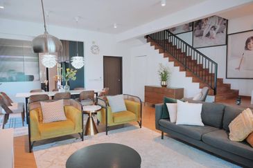 ATHIRA, Bandar Bukit Raja