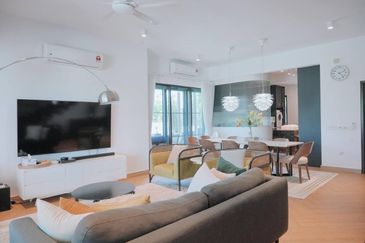 ATHIRA, Bandar Bukit Raja