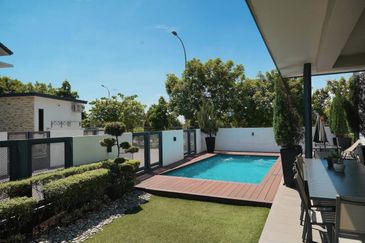 ATHIRA, Bandar Bukit Raja