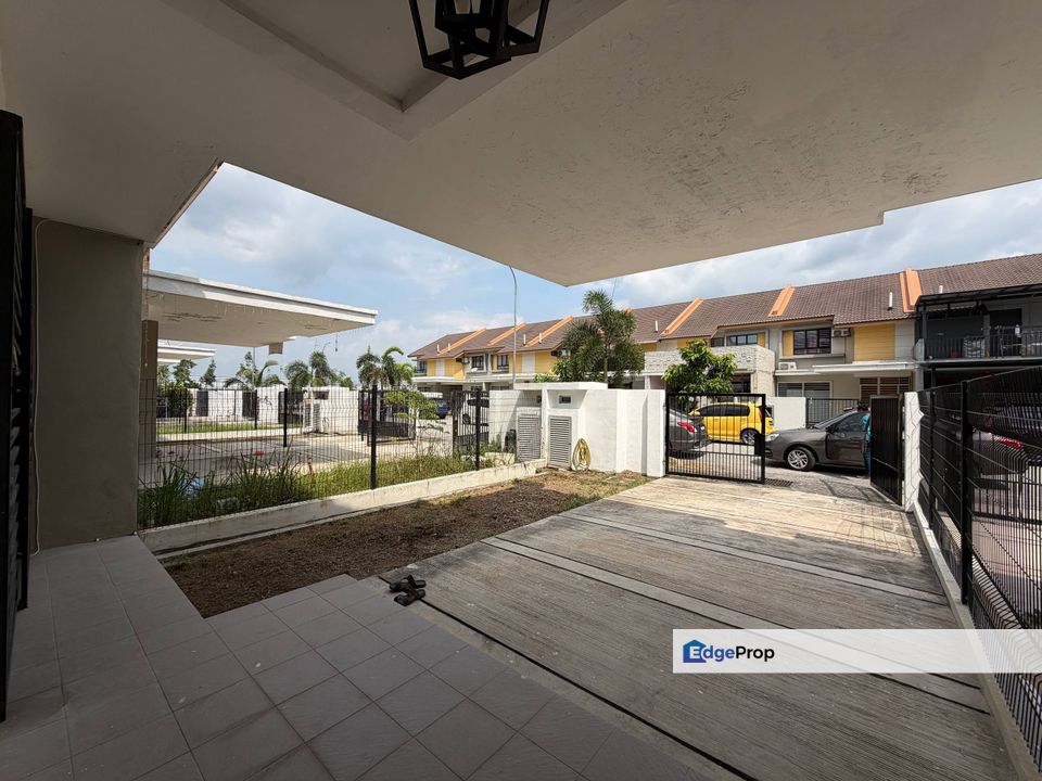 Bandar Mahkota Jalan Galaksi Banting, Double Storey Terrance House For Sale, Selangor, Banting