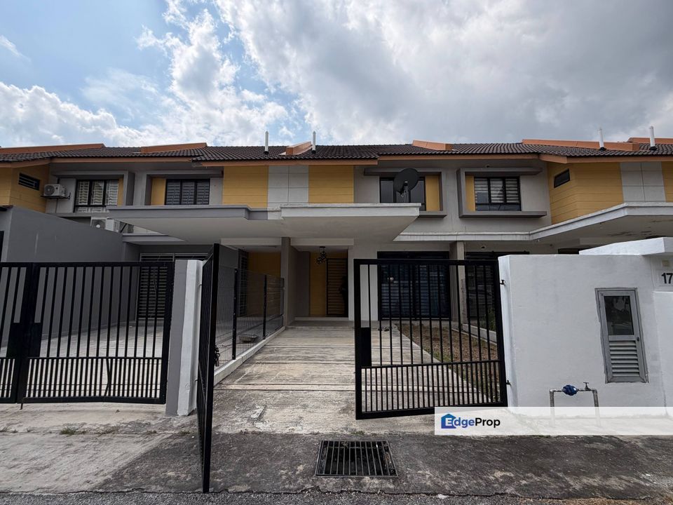Bandar Mahkota Jalan Galaksi Banting, Double Storey Terrance House For Sale, Selangor, Banting