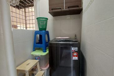 Greenlane Park Condominium