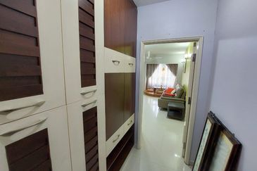 Greenlane Park Condominium