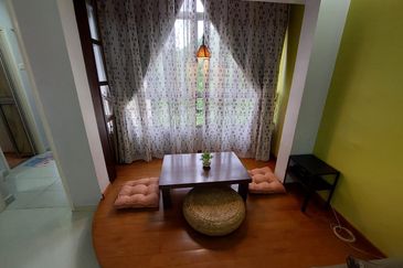 Greenlane Park Condominium