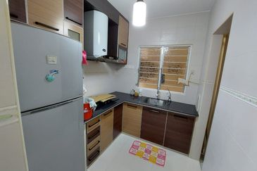 Greenlane Park Condominium