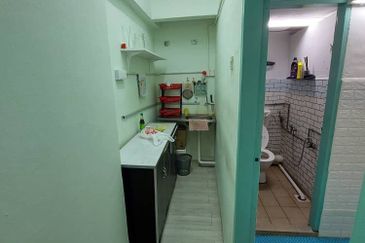 1st Floor Shop Office at Kompleks Pulau Mutiara, Georgetown