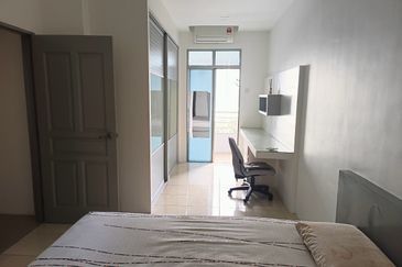 The View (Twin Towers)