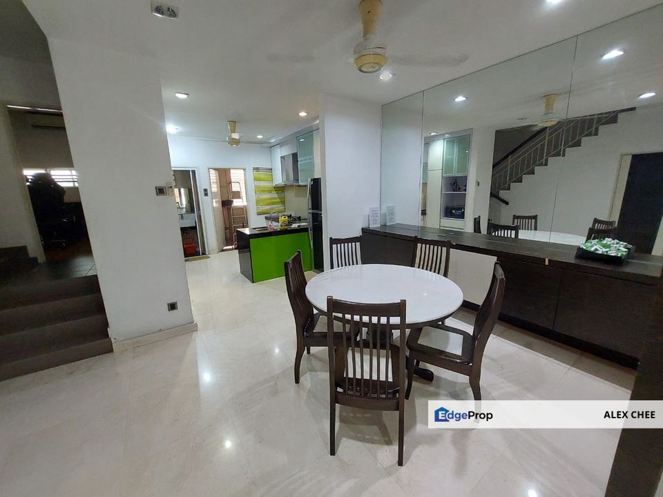 3 storey terrace for rent at persiaran bukit jambul, Penang, Bukit Jambul