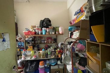 Jalan Uranus U5/122A