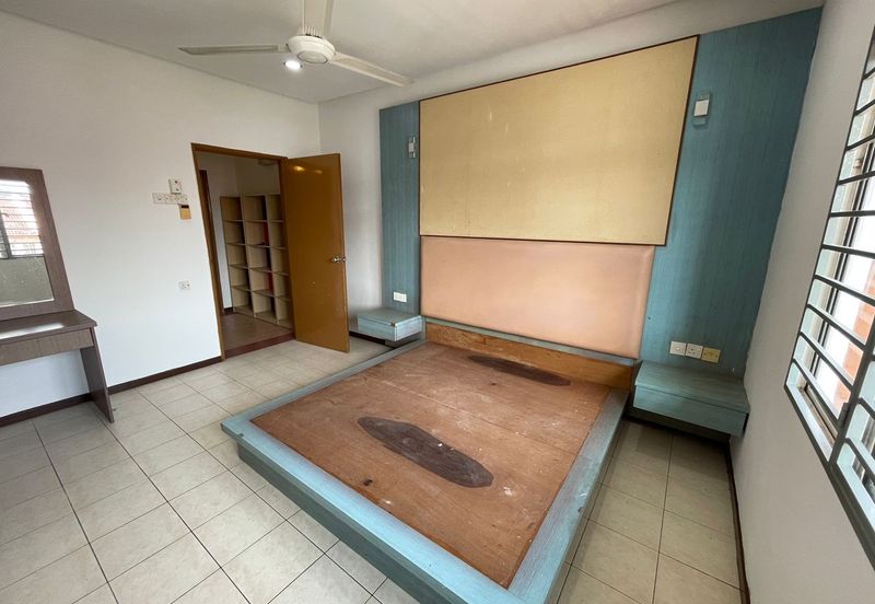 Jalan Uranus U5/122C