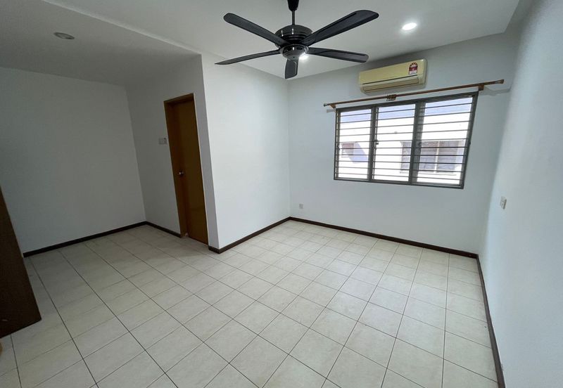 Jalan Uranus U5/122C