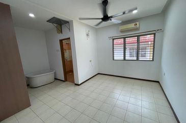 Jalan Uranus U5/122C