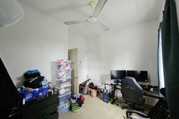 Ariza Elmina Gardens