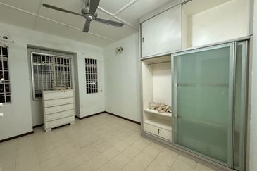 Jalan Uranus U5/128D