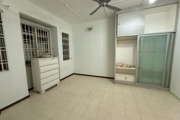 Jalan Uranus U5/128D