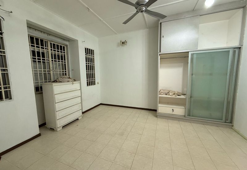 Jalan Uranus U5/128D