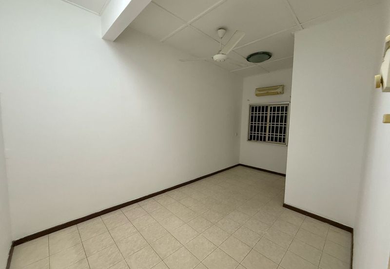 Jalan Uranus U5/128D