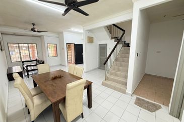 Jalan Spektrum U16 @ Taman Bukit Subang