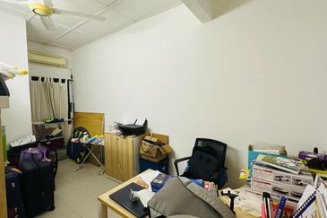 Jalan Uranus U5/122C