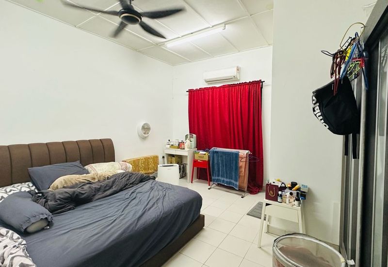 Jalan Uranus U5/122C