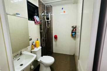 Jalan Uranus U5/122C