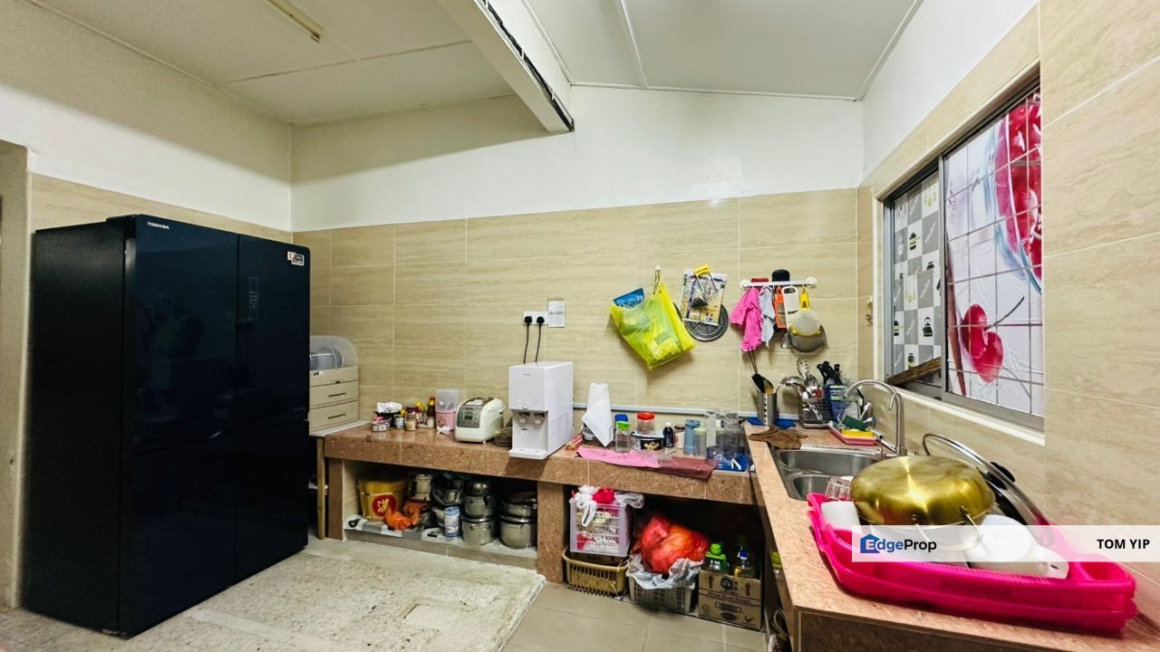 (Facing Empty) Single Storey Terrace, Taman Sri Segambut, KL, Kuala Lumpur, Segambut