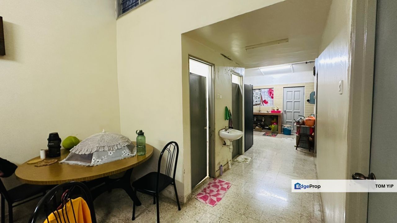 (Facing Empty) Single Storey Terrace, Taman Sri Segambut, KL, Kuala Lumpur, Segambut