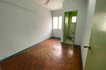 Seksyen 4, Bandar Country Homes