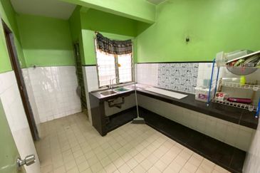 Seksyen 4, Bandar Country Homes