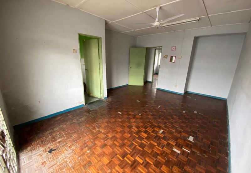 Seksyen 4, Bandar Country Homes