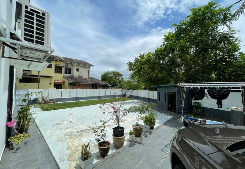 Seksyen 1, Bandar Country Homes