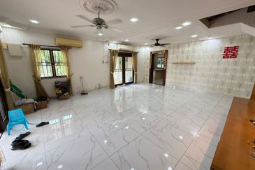 CORNER 3Sty Terraced RENO, Jalan Uranus U5 Subang Impian, Subang Bestari