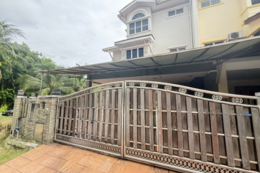 CORNER 3Sty Terraced RENO, Jalan Uranus U5 Subang Impian, Subang Bestari