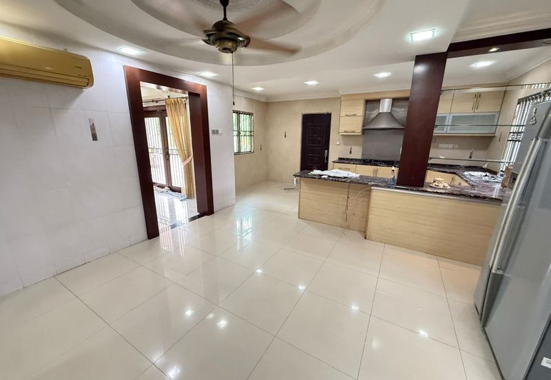 CORNER 3Sty Terraced RENO, Jalan Uranus U5 Subang Impian, Subang Bestari