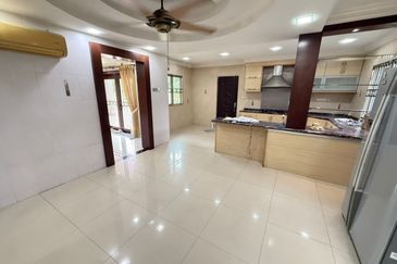 CORNER 3Sty Terraced RENO, Jalan Uranus U5 Subang Impian, Subang Bestari