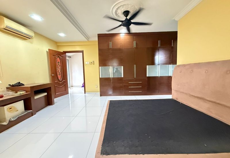 CORNER 3Sty Terraced RENO, Jalan Uranus U5 Subang Impian, Subang Bestari