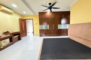 CORNER 3Sty Terraced RENO, Jalan Uranus U5 Subang Impian, Subang Bestari