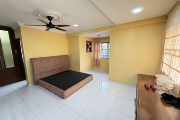 CORNER 3Sty Terraced RENO, Jalan Uranus U5 Subang Impian, Subang Bestari