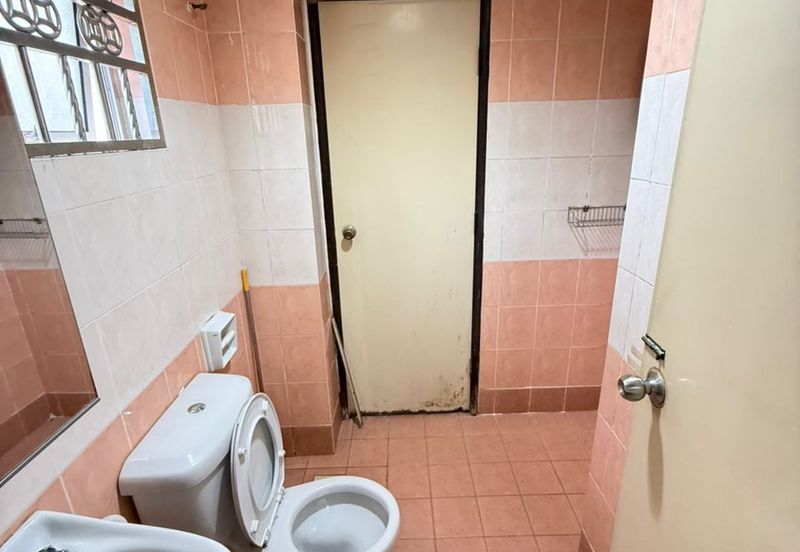 CORNER 3Sty Terraced RENO, Jalan Uranus U5 Subang Impian, Subang Bestari