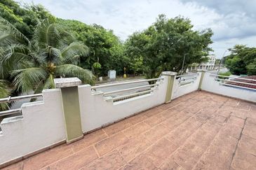 CORNER 3Sty Terraced RENO, Jalan Uranus U5 Subang Impian, Subang Bestari