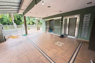 CORNER 3Sty Terraced RENO, Jalan Uranus U5 Subang Impian, Subang Bestari