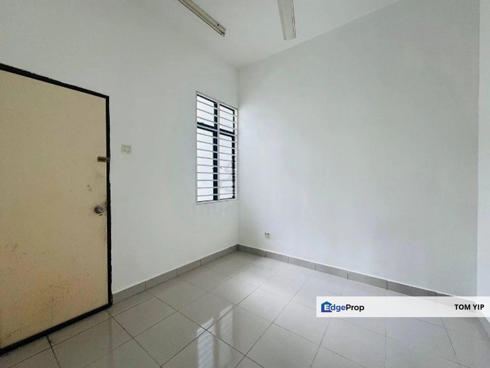 End Lot - 2 Sty Terraced House Camelia Saujana Rawang Bandar Country Homes, Selangor, Bandar Country Homes