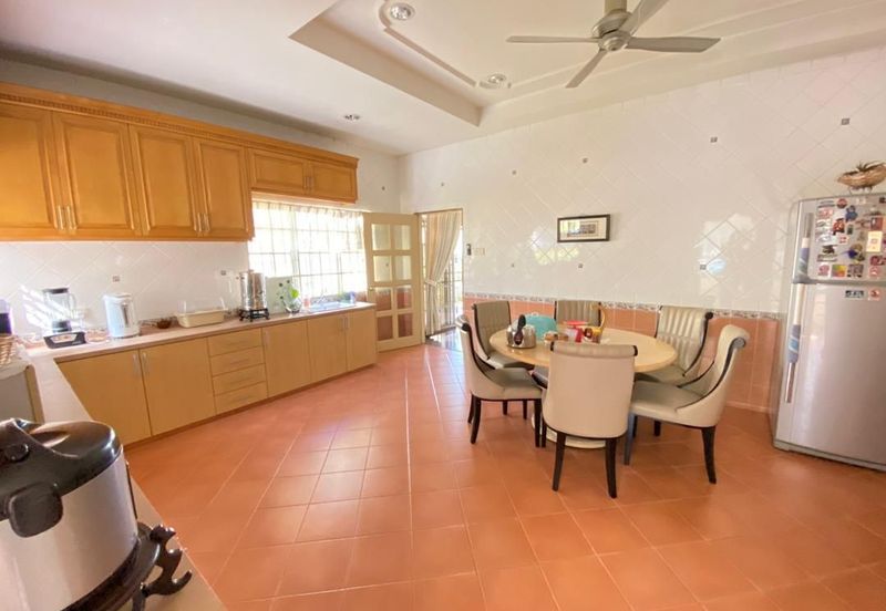 Seksyen 6, Bandar Country Homes