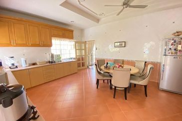 Seksyen 6, Bandar Country Homes