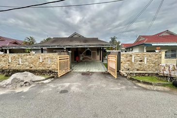 Teluki, Bukit Sentosa