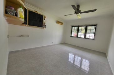 Teluki, Bukit Sentosa