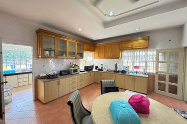 Seksyen 6, Bandar Country Homes