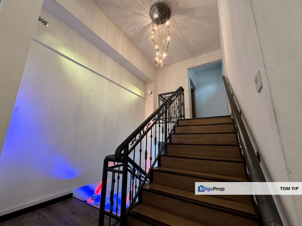 LIMITED, Corner Bungalow 2sty Kota Emerald, Peridot, Rawang House, Selangor, Rawang