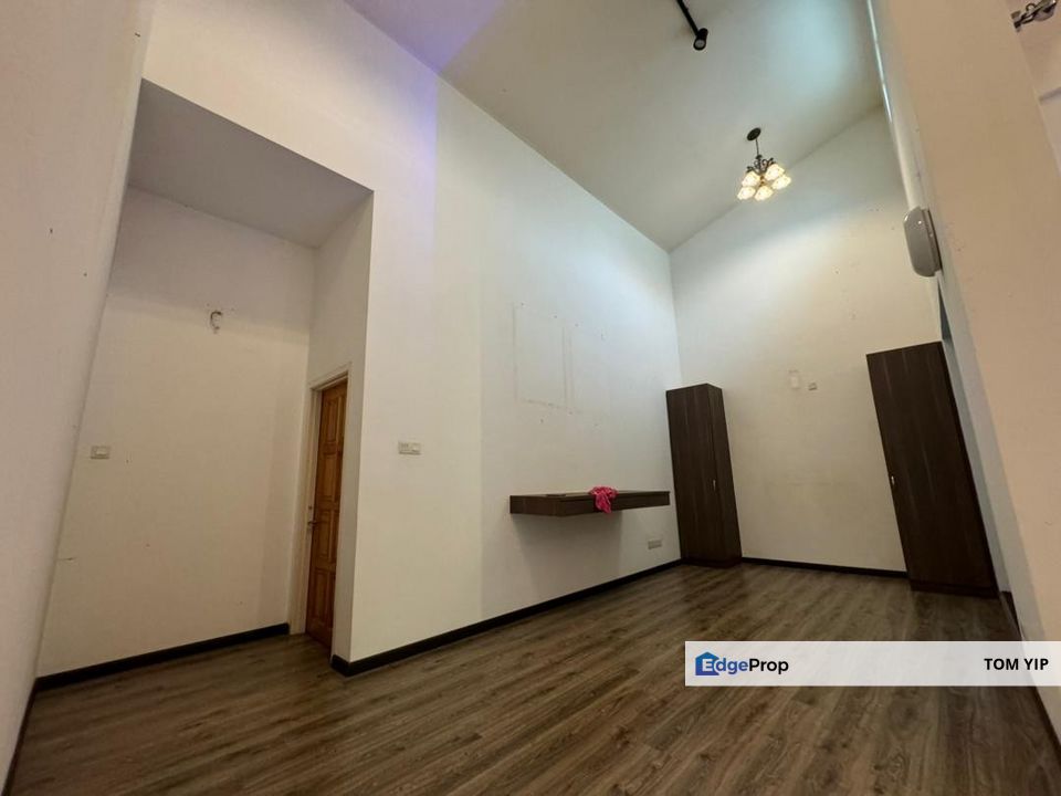 LIMITED, Corner Bungalow 2sty Kota Emerald, Peridot, Rawang House, Selangor, Rawang