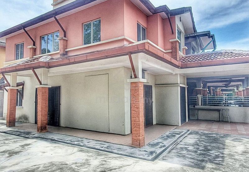 Jalan Spektrum U16 @ Taman Bukit Subang